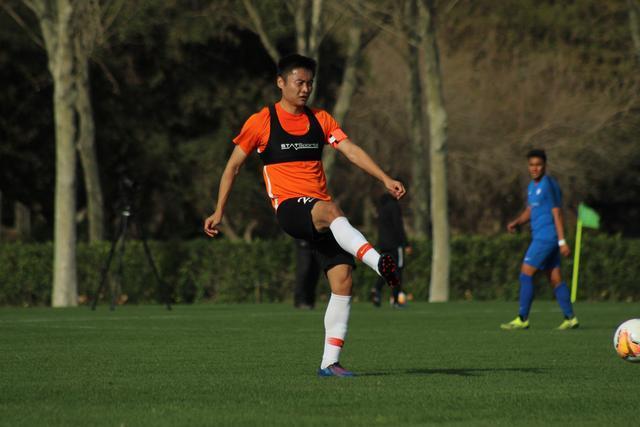 意甲-迪巴拉两助攻亚伯拉罕破门 罗马2-0恩波利