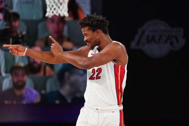 C罗下周年满40岁 职业生涯已经打进920球